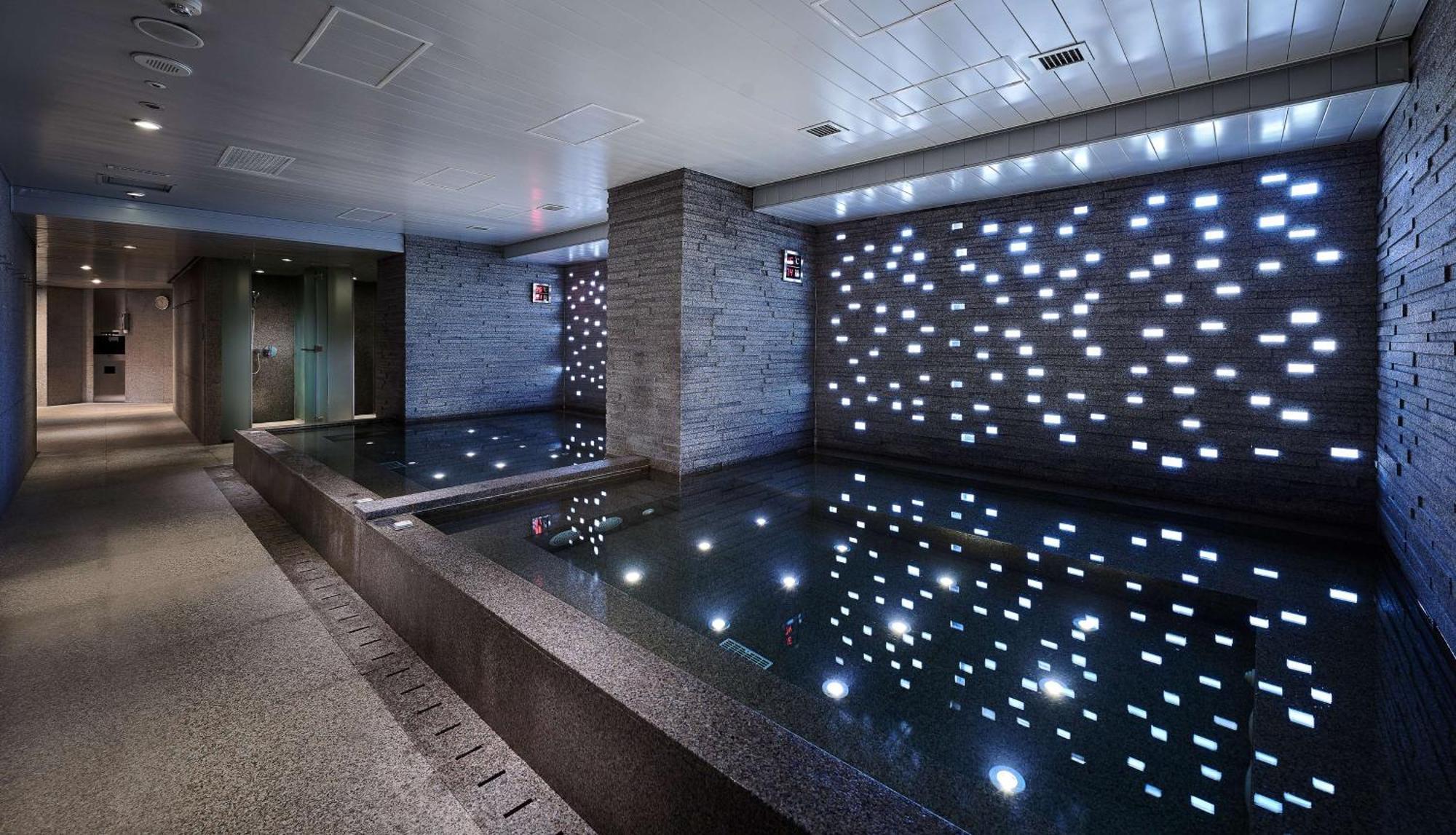 Grand Hyatt Taipei Hotel Екстериор снимка A modern onsen in Tokyo