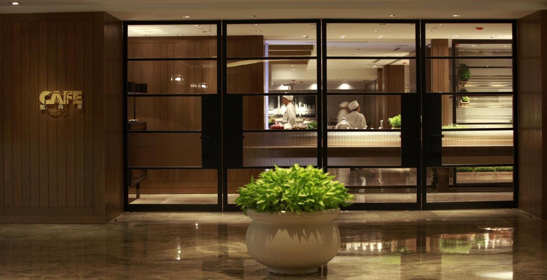 Grand Hyatt Taipei Hotel Екстериор снимка The kitchen at the restaurant